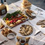 Beykoz Balık Ekmek sofrası