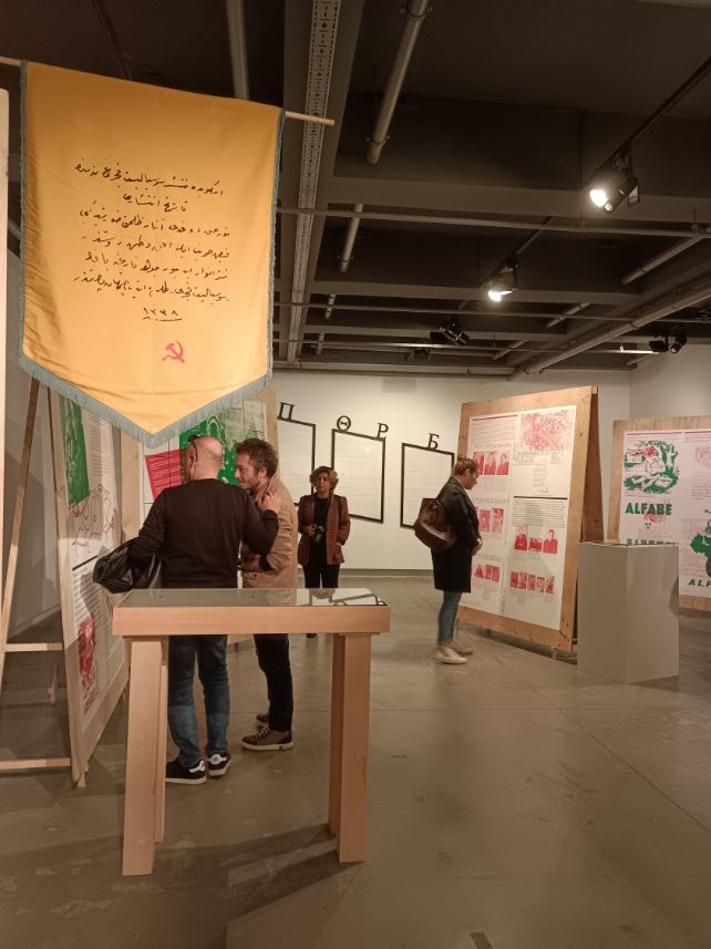 Sosyalizme Tercüme sergisi Salt Galata’da açıldı